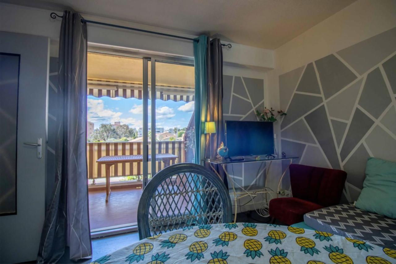 Cosy 35 M2 With Balcony In A Quiet Residence Фрежюс Экстерьер фото